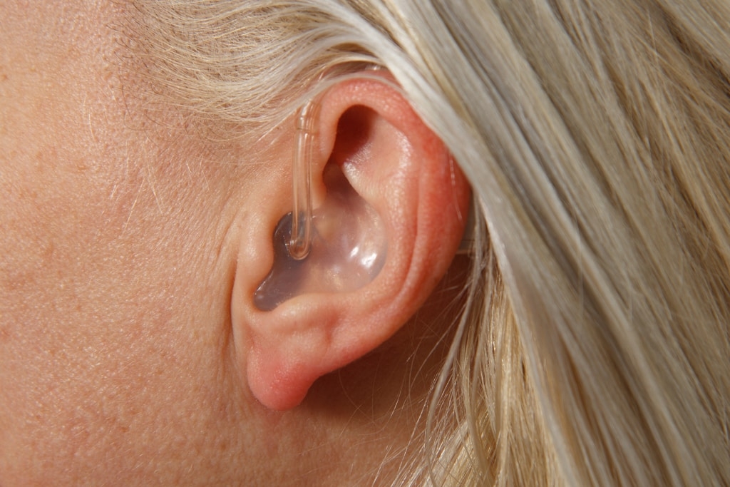 Debating Between Audiologist Or Hearing Aid Specialist Which Is Better