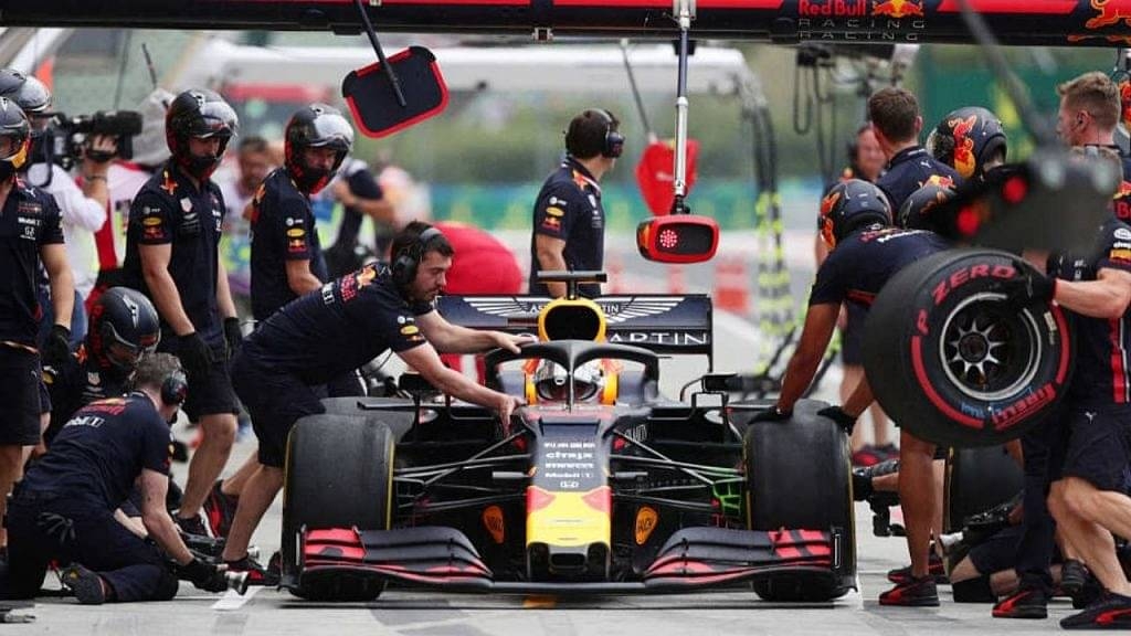 F1 Pit Crew Salary How Much Do Members Of A Formula 1 Team Pit Crew