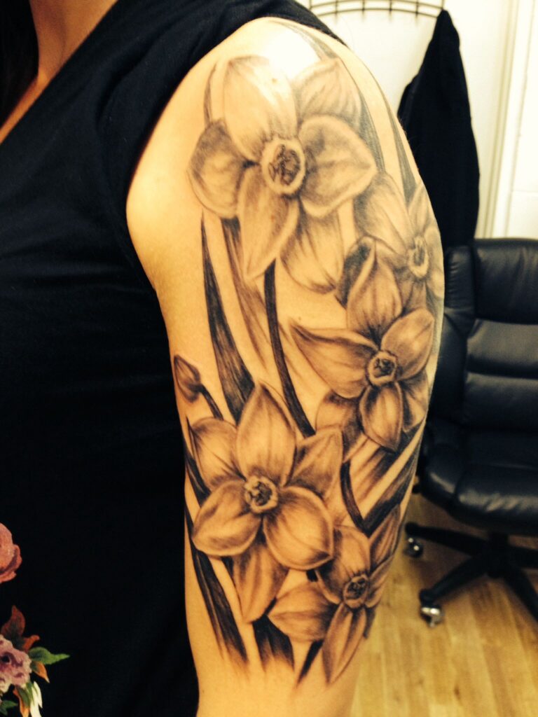 Famous 48 December Birth Flower Tattoo Images