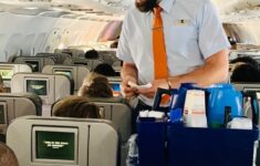 How Much Do Flight Attendants Really Make 2022 Update