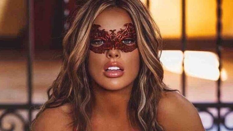 Mandy Rose Brand Army