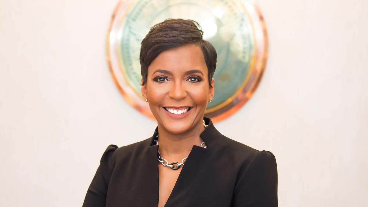 Public Paychecks Keisha Lance Bottoms Salary Sits Between Mayors Of