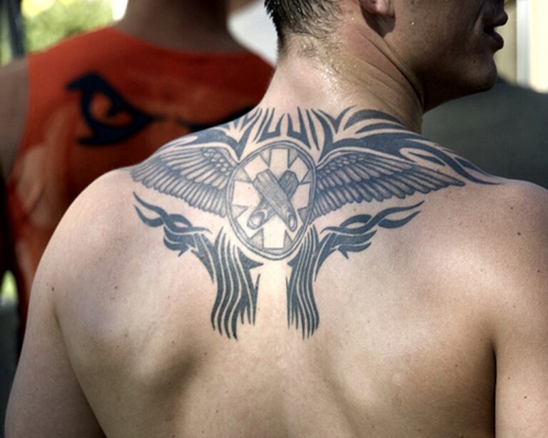 Top 10 Sexiest Tribal Back Tattoos For Men Mr RauRauR